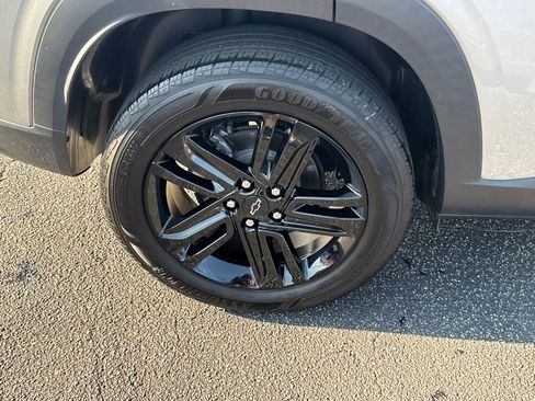 Used 2024 Chevrolet Trax ACTIV image 18