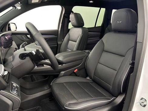 New 2026 Buick Enclave Sport Touring image 21