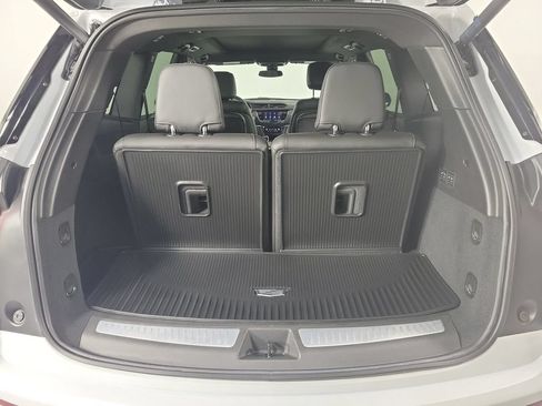 Certified 2024 Cadillac XT6 Premium Luxury w/ LPO, Floor Liner Package AWD/4WD image 8
