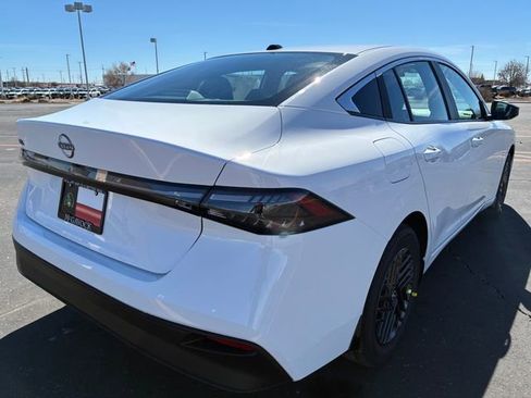 New 2026 Nissan Sentra SV image 6