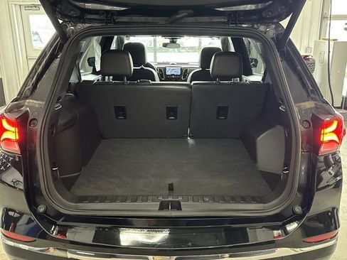 Used 2022 Chevrolet Equinox RS w/ Infotainment Package image 26