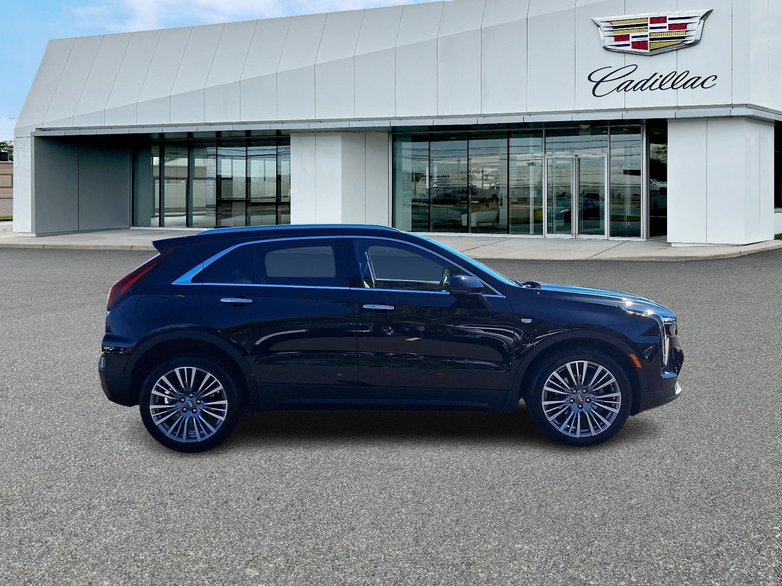 Certified 2024 Cadillac XT4 Premium Luxury AWD/4WD image 6