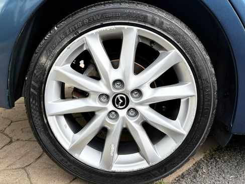 Used 2017 MAZDA MAZDA3 Touring FWD image 42