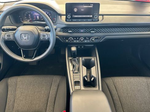 Certified 2025 Honda Accord SE image 13