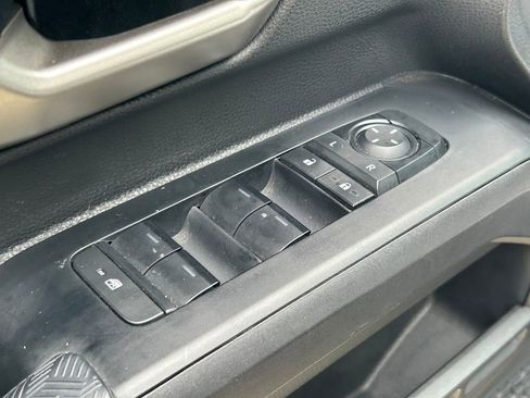 Used 2025 Toyota Tacoma TRD Sport RWD image 22