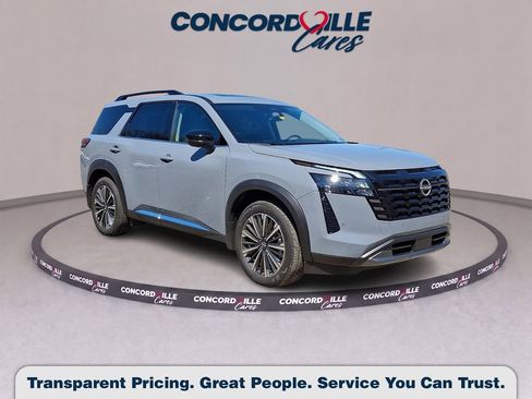 Certified 2026 Nissan Pathfinder Platinum w/ Cargo Package AWD/4WD image 1