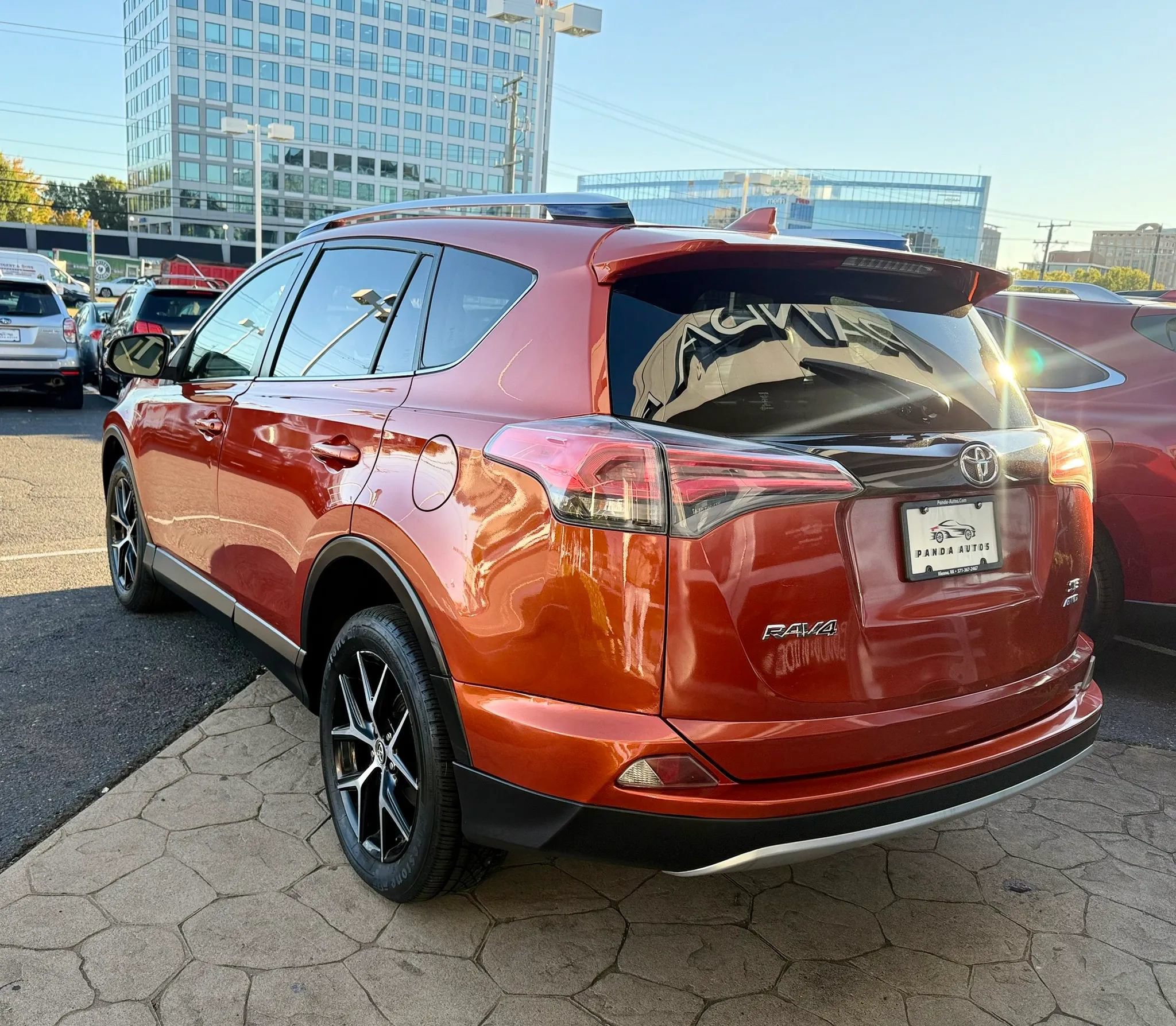 Used 2016 Toyota RAV4 SE AWD/4WD image 5