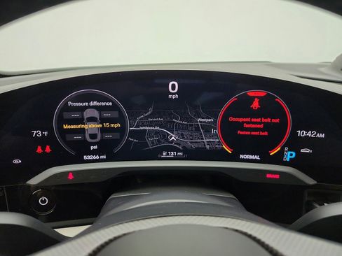 Used 2020 Porsche Taycan image 11