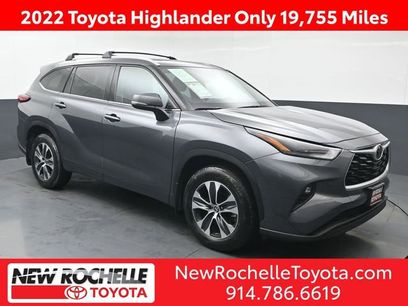 Used 2022 Toyota Highlander XLE