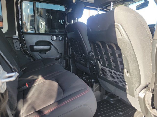 Used 2022 Jeep Wrangler Unlimited Rubicon AWD/4WD image 24
