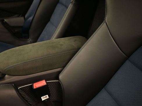 Certified 2024 Porsche 718 Cayman GT4 RS RWD image 19