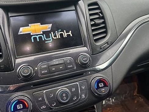 Used 2014 Chevrolet Impala LT image 18