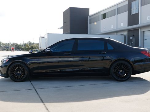 Used 2017 Mercedes-Benz Maybach S 550 4MATIC image 5
