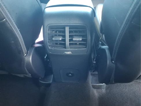 Used 2025 Ford Escape ST-Line Select AWD/4WD image 13
