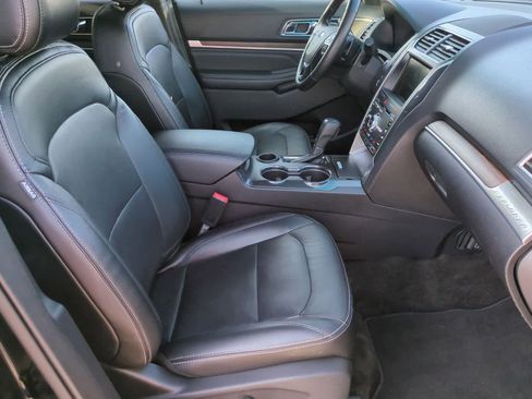 Used 2016 Ford Explorer Limited FWD image 21