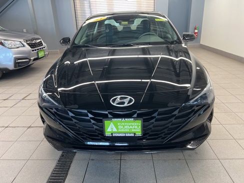 Used 2021 Hyundai Elantra SEL w/ Convenience Package image 2