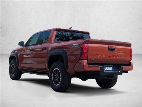 Used 2025 Toyota Tacoma TRD Off-Road w/ TRD Off Road Upgrade Package AWD/4WD image 7