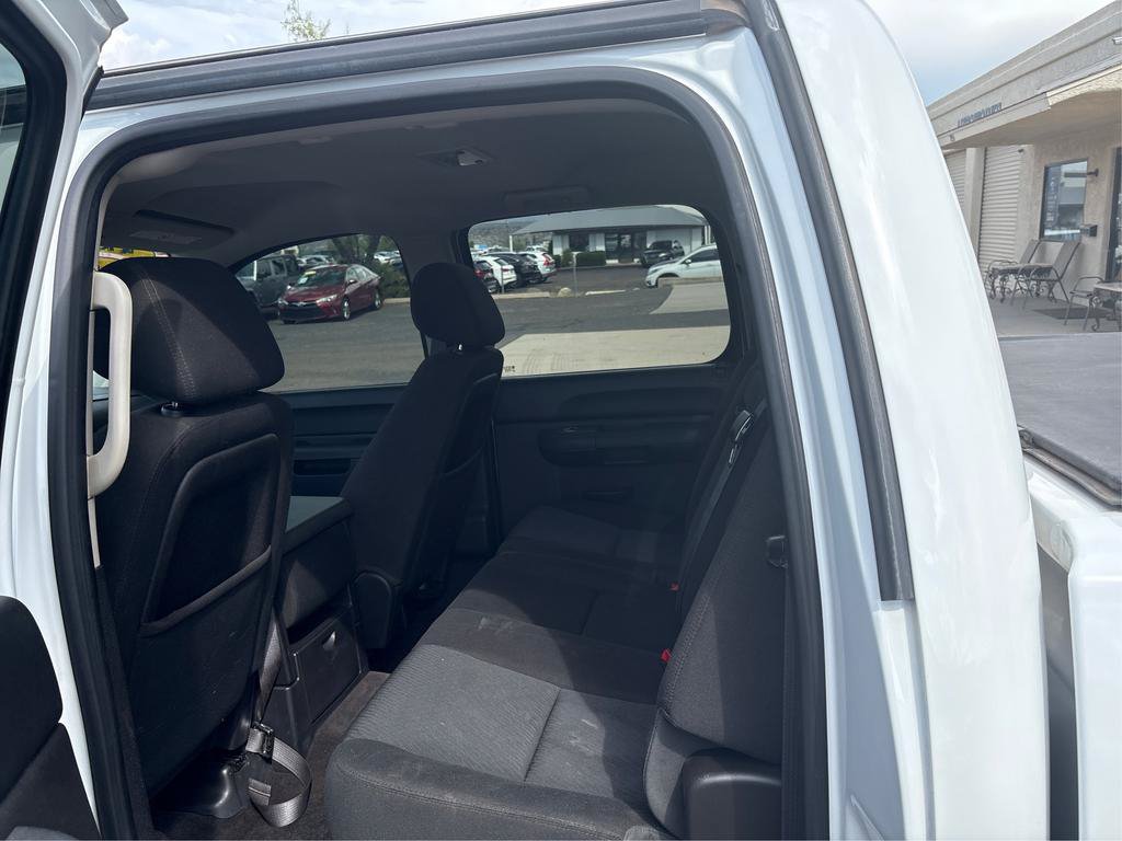 Used 2014 Chevrolet Silverado 2500 LT w/ Z71 Appearance Package AWD/4WD image 10