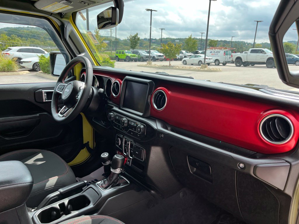 Used 2023 Jeep Gladiator Rubicon w/ Trailer Tow Package AWD/4WD image 28