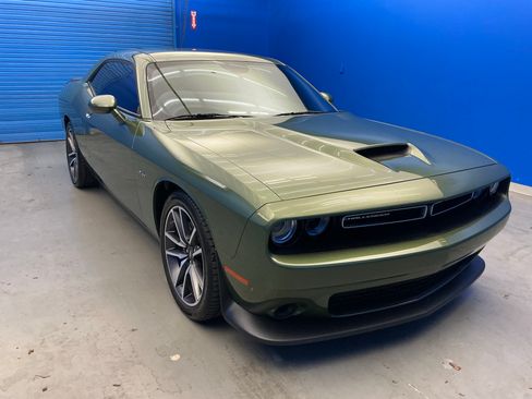Used 2023 Dodge Challenger R/T RWD image 2