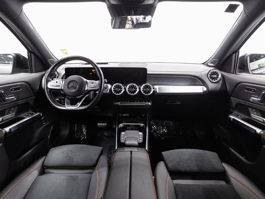 Used 2023 Mercedes-Benz EQB 300 4MATIC image 24