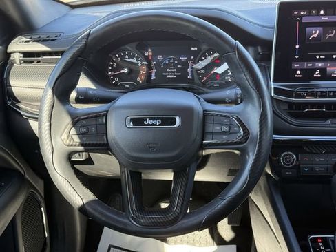 Used 2022 Jeep Compass Altitude w/ Convenience Group image 22