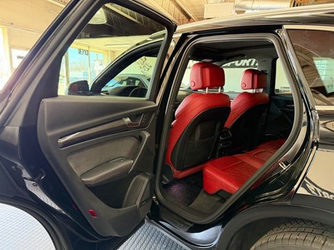 Used 2018 Audi SQ5 Prestige w/ Prestige Package image 46