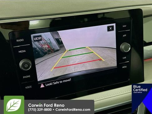 Used 2025 Volkswagen Taos SEL image 16