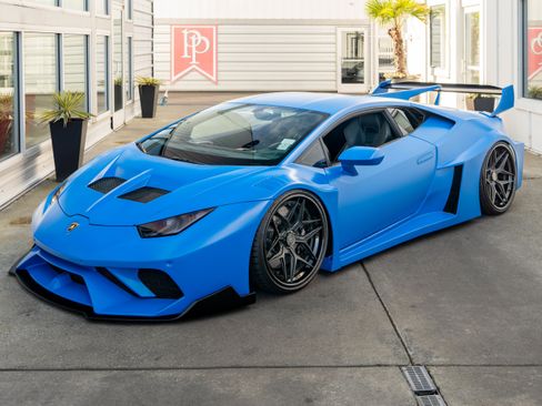 Used 2016 Lamborghini Huracan LP 580-2 image 2