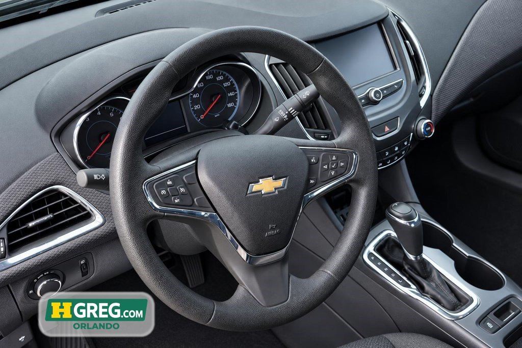 Used 2016 Chevrolet Cruze LT w/ Convenience Package FWD image 8