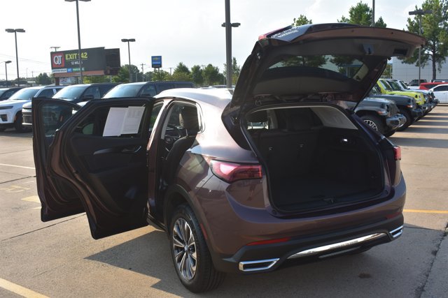Used 2024 Buick Envision Preferred AWD/4WD image 17