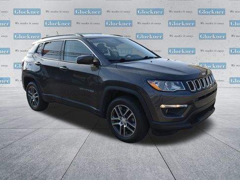 Used 2018 Jeep Compass Latitude w/ Cold Weather Group AWD/4WD image 29