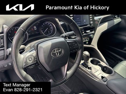 Used 2023 Toyota Camry SE AWD/4WD image 21