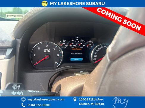 Used 2018 GMC Yukon Denali w/ Open Road Package AWD/4WD image 11