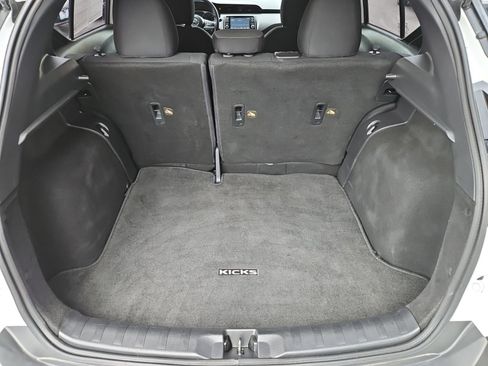 Used 2020 Nissan Kicks S FWD image 16