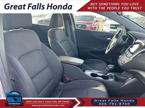 Used 2023 Chevrolet Malibu LT image 31