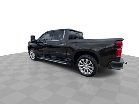 Used 2020 Chevrolet Silverado 1500 High Country w/ Technology Package AWD/4WD image 8