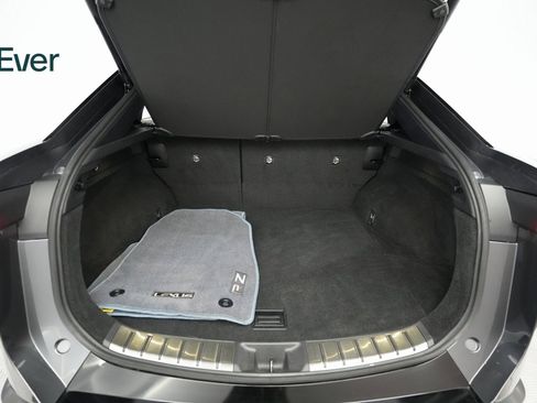 Used 2023 Lexus RZ 450e Premium image 22