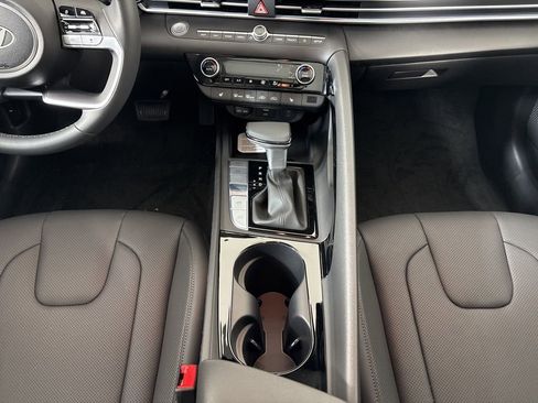 New 2026 Hyundai Elantra Limited image 22