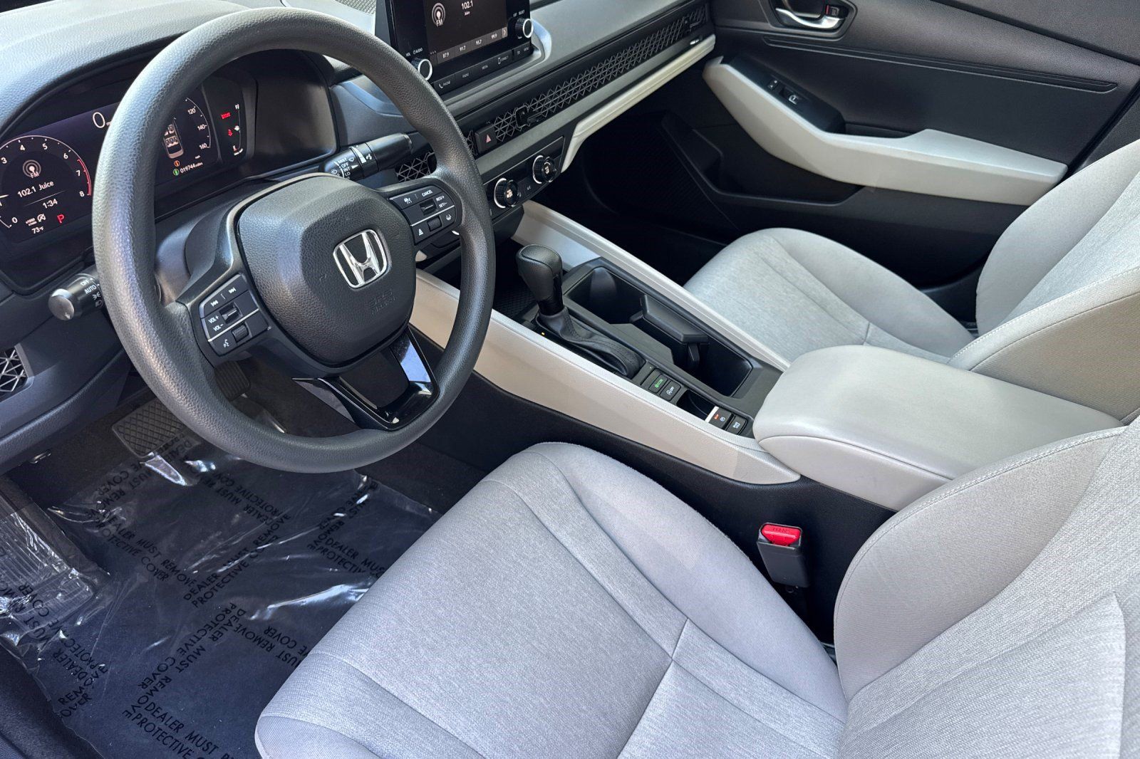 Used 2025 Honda Accord LX image 4