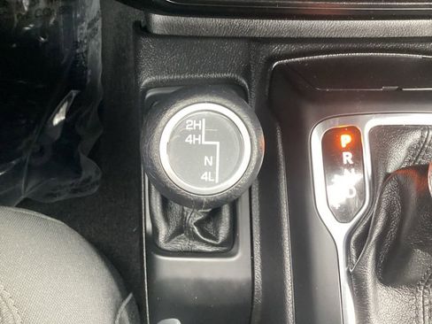 Used 2021 Jeep Wrangler Unlimited Sport image 23