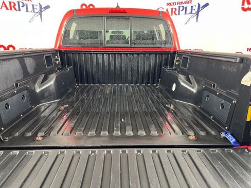 Used 2012 Toyota Tacoma PreRunner w/ SR5 Pkg image 22