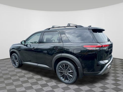New 2026 Nissan Pathfinder SL AWD/4WD image 17
