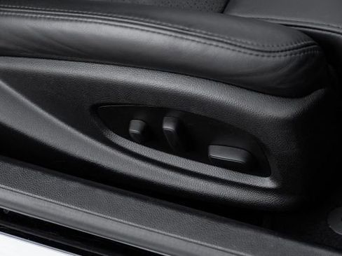 Used 2017 Cadillac ATS V w/ Luxury Package image 44