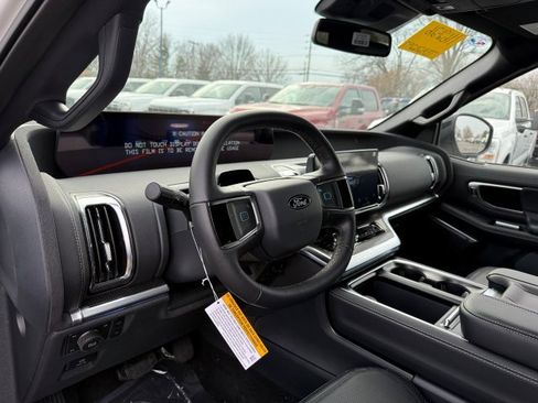 New 2026 Ford Expedition Max Platinum w/ Stealth Appearance Package AWD/4WD image 11