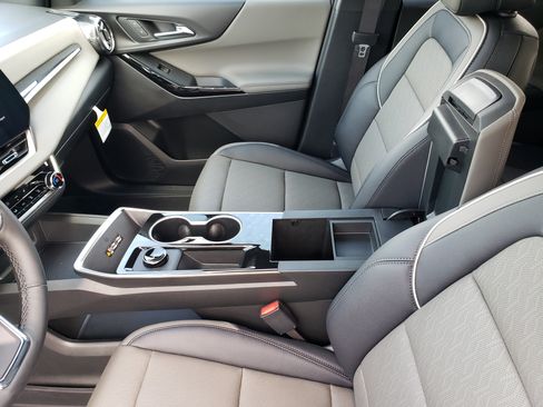 New 2026 Chevrolet Equinox LT image 28