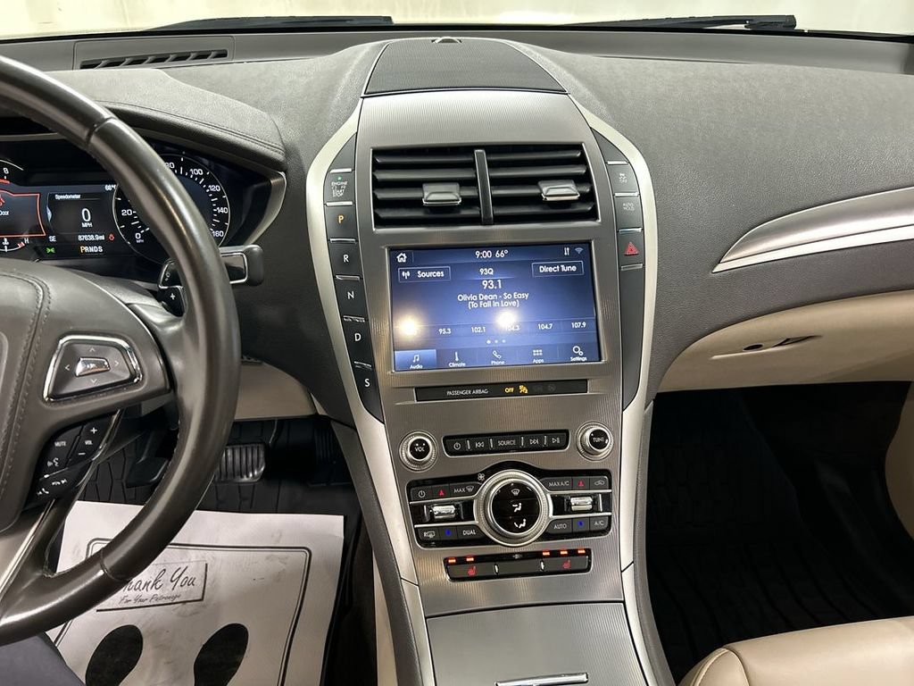Used 2020 Lincoln MKZ AWD image 18
