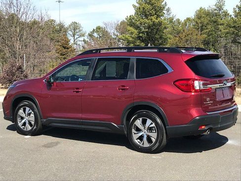 Certified 2024 Subaru Ascent Premium w/ Convenience Package image 4