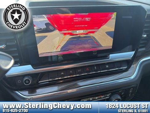 Used 2023 Chevrolet Silverado 1500 LT AWD/4WD image 18