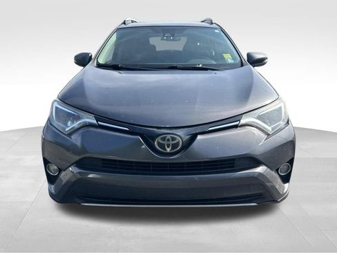 Used 2017 Toyota RAV4 XLE w/ Plus Extra Value Package AWD/4WD image 8